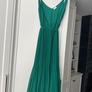 Aritzia Wilfred Beaune dress